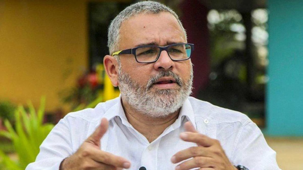 funes mauricio nicaragua expresidente denuncia enfrentar sacarlo nacionalidad otorga asilado