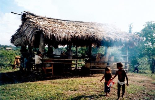 Foto referencial: Comunidades indígenas.