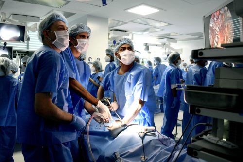  Costa Rica posea más de 565 médicos formados en un tipo de cirugía,/UCR