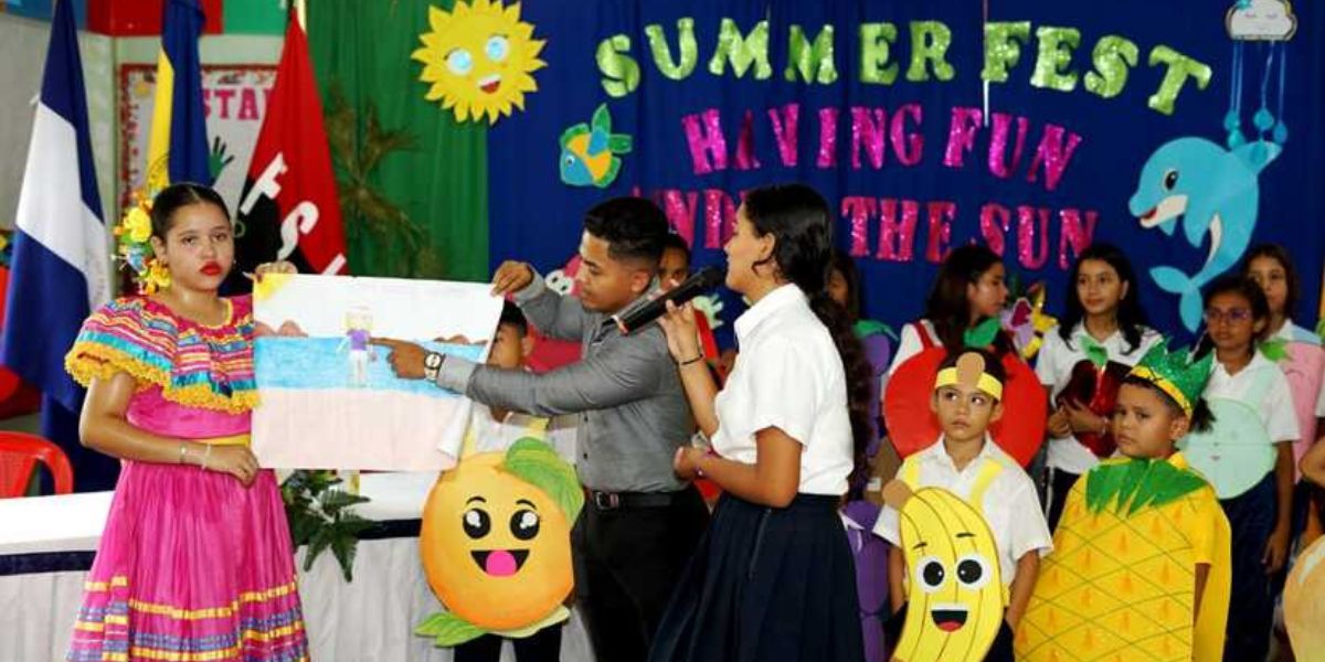 Actividad "Summer Fest" en colegio público de Managua. Abril, 2023. Foto: Prensa oficialista.