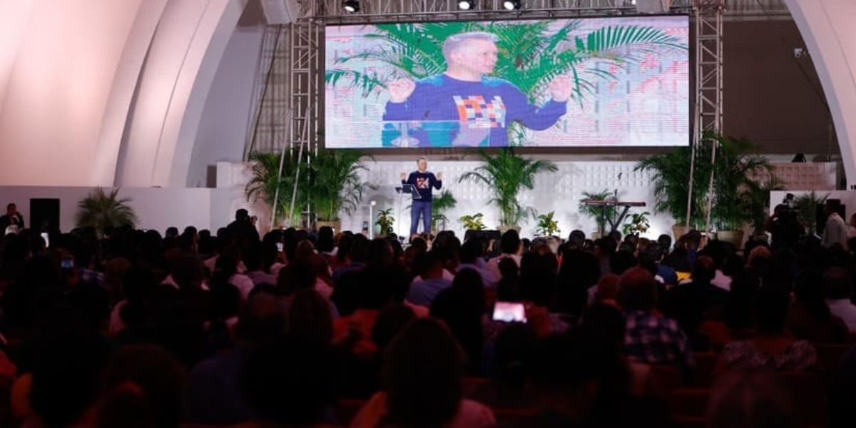 Pastor Cash Luna en evento en el Olof Palme, Managua, Nicaragua. 3 de agosto de 2023. Foto: Medios oficialistas.