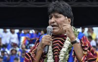 Evo Morales anuncia su postulación a la presidencia, en medio de confrontación con gobierno