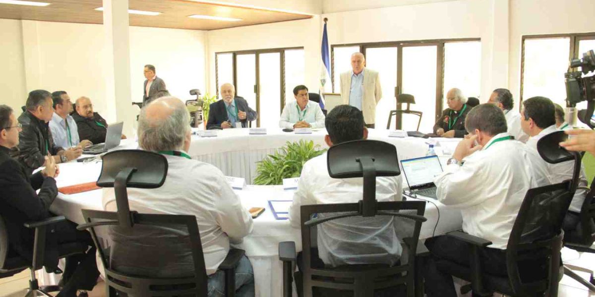 Mesa de Diálogo Nacional entre régimen de Daniel Ortega y la oposición de Nicaragua. Foto: INCAE, 2019.