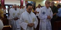 Sacerdotes jesuitas durante una eucaristía en honor a San Ignacio de Loyola, en la capilla de la UCA, el 31 de julio de 2023. Foto: UCA / Confidencial.