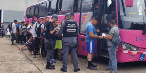 Costa Rica ha trasladado 14 mil migrantes hacia la frontera con Nicaragua