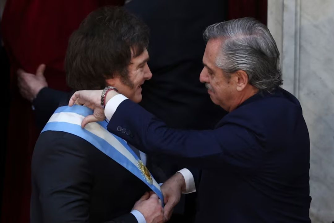 Javier Milei toma posesión como nuevo presidente de Argentina y promete "una nueva era"