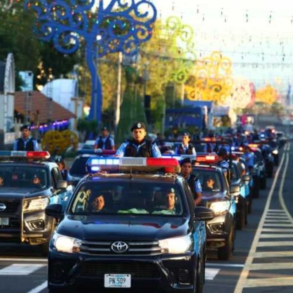 Despliegue de unidades de la Policía Nacional en el marco del Plan de seguridad de la Gritería. Foto: Prensa oficialista.