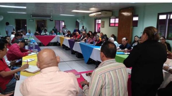 Mesa de negociación del salario mínimo en Nicaragua, 2024. Foto: Prensa oficialista.