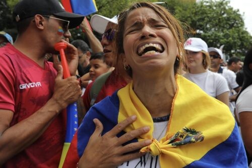 Decenas de venezolanos protestan en Miami por no poder votar en ...